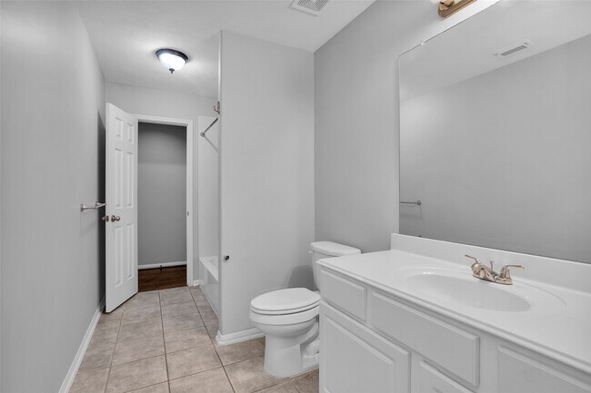 Building Photo - 28234 Sweet Oak Ln
