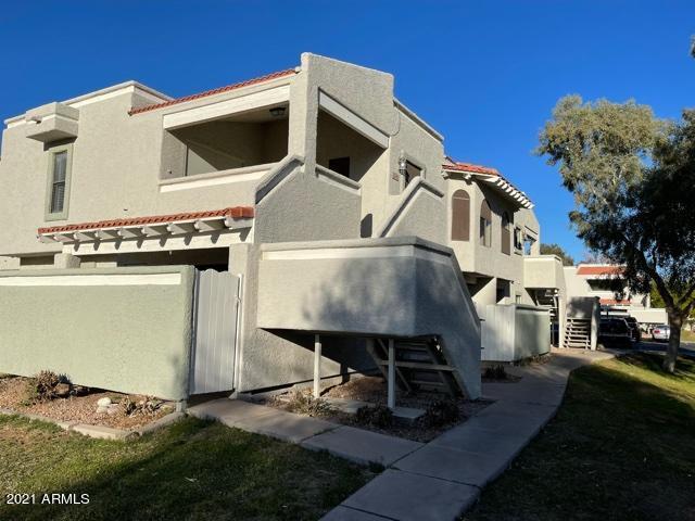 Primary Photo - 850 S River Dr