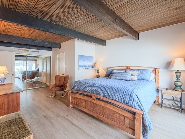 Building Photo - 1327D - The Sea Bum Sanctuary | 2 Bed 2 Ba...