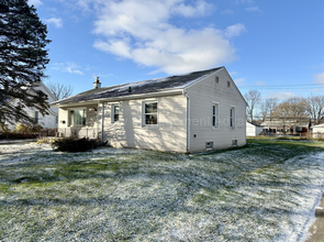 Building Photo - Charming 2-Bed/1-Bath Ranch, Massive Basem...