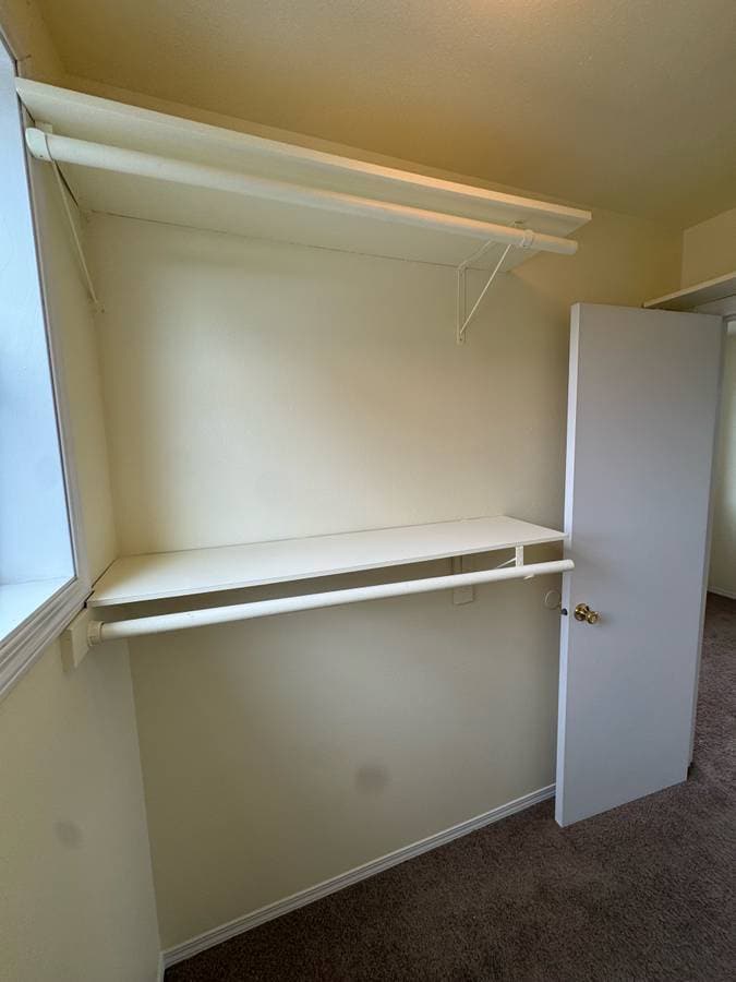 Large Room Closet - 2103 Broadway St NE