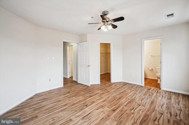 Building Photo - 2538 Cheyenne Wy