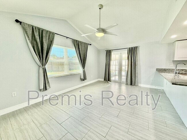 Building Photo - 11950 107th Ave N