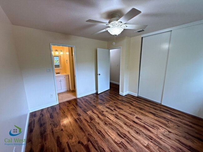 Building Photo - 1370 Fernwood Ln