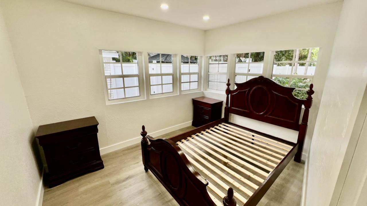 Building Photo - 48 SW 14th St