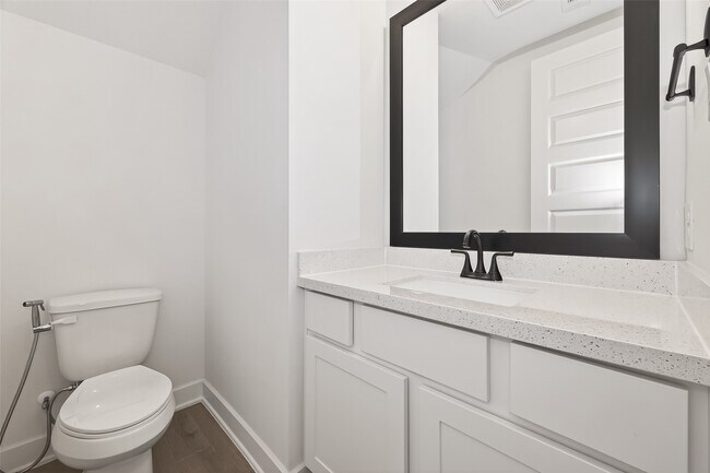 Building Photo - 26307 Aurora Vly Wy