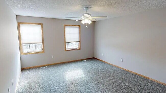 Building Photo - 2204 NW Ashton Ln