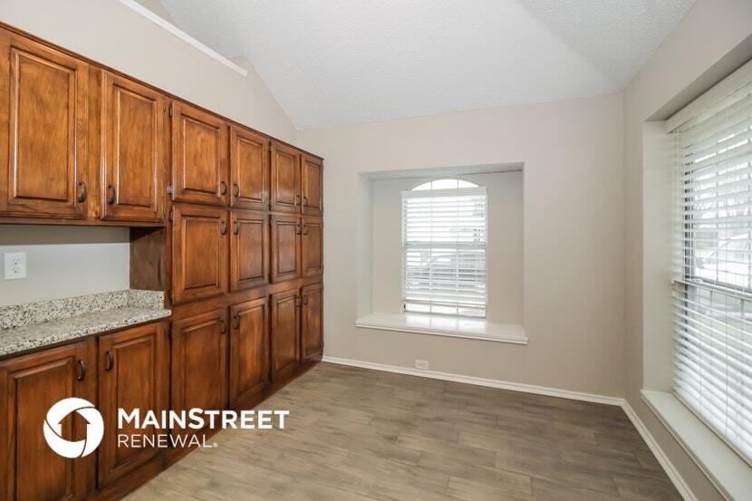 Building Photo - 914 Plantation Dr