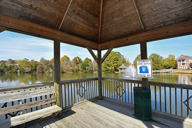 Building Photo - 8643 Beaver Creek Dr