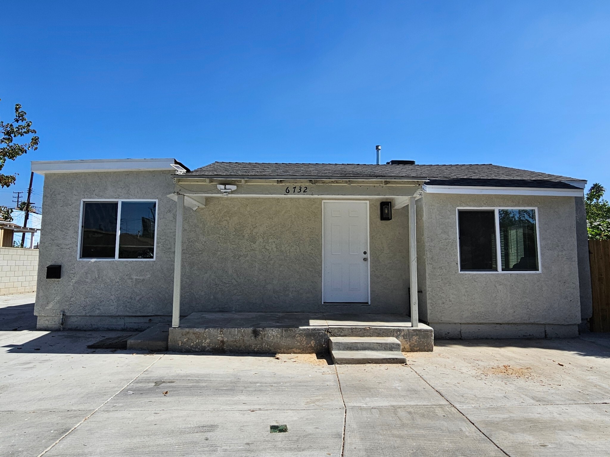 Building Photo - 6732 Troost Ave
