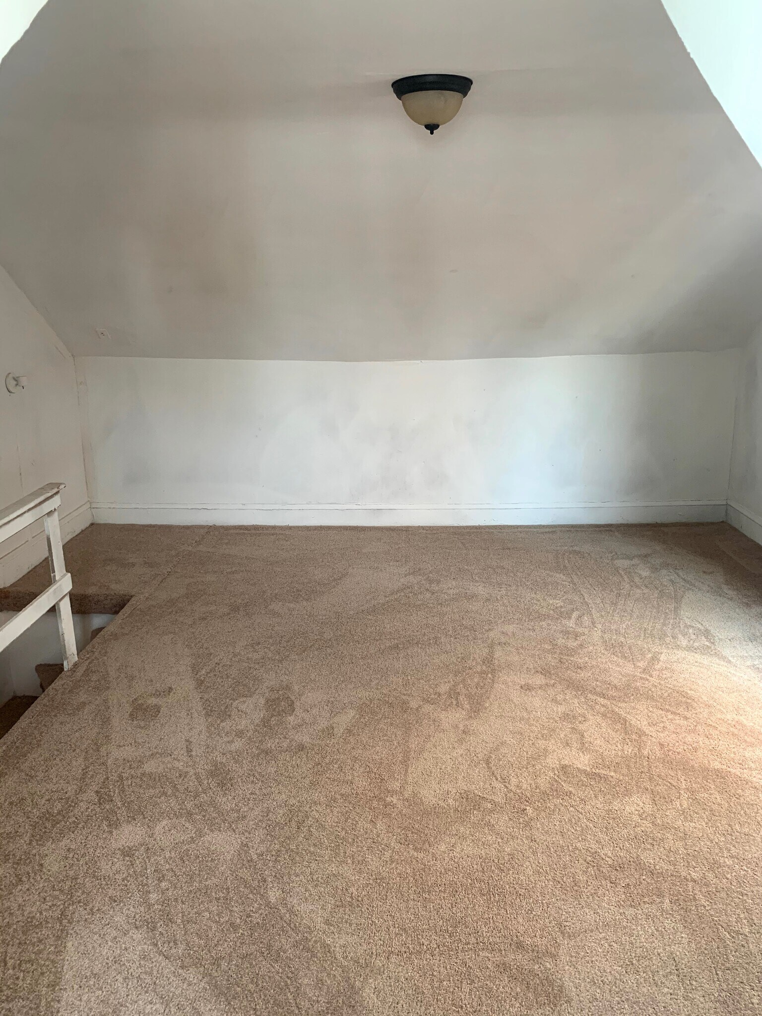 Master bedroom - 118 E 21st St