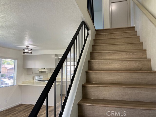 Building Photo - 28601 Calle Del Lago