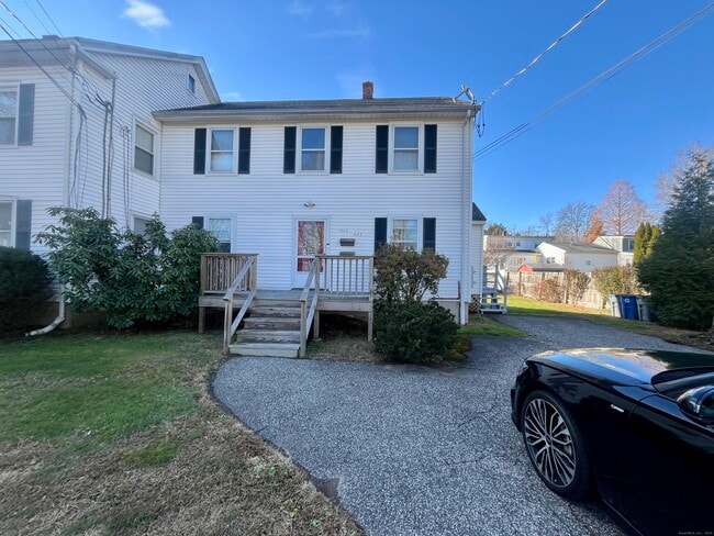 Building Photo - 650 S Pine Creek Rd