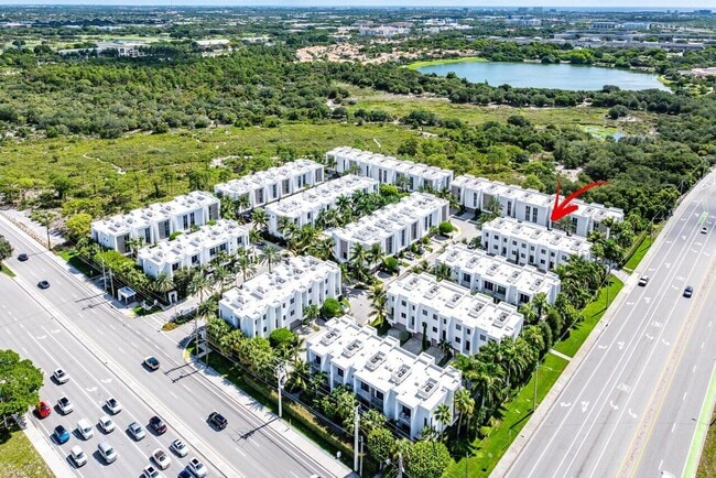 Building Photo - 4051 NW 17th Ave