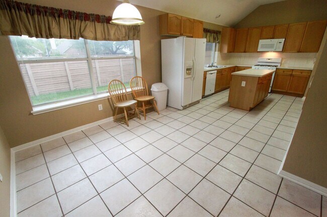 Building Photo - Beautiful 3 Bedroom, 2 Bath Home in West Round Rock