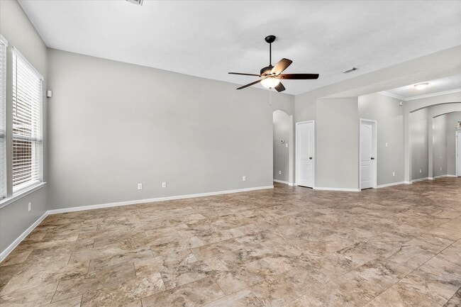 Building Photo - 12719 Hart Hollow Ln