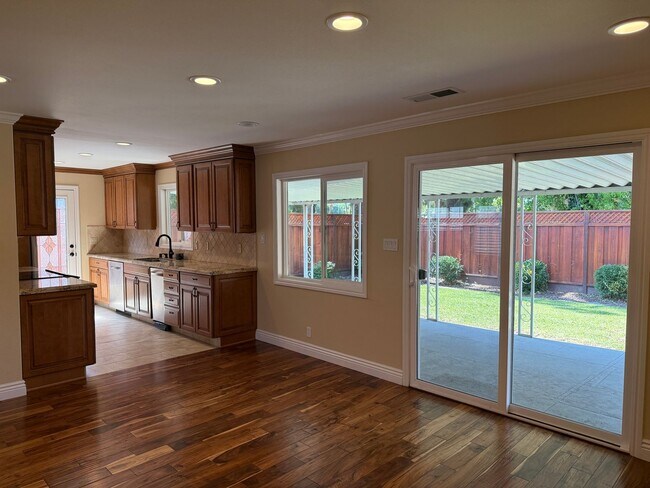 Building Photo - Remodeled Willow Glen Home