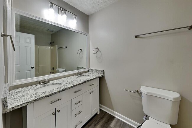 Building Photo - 42 Breckenridge Dr