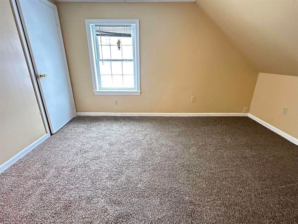 Building Photo - 20 Spring