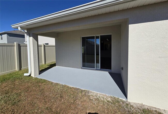 Building Photo - 35950 Sunflower Hl Dr