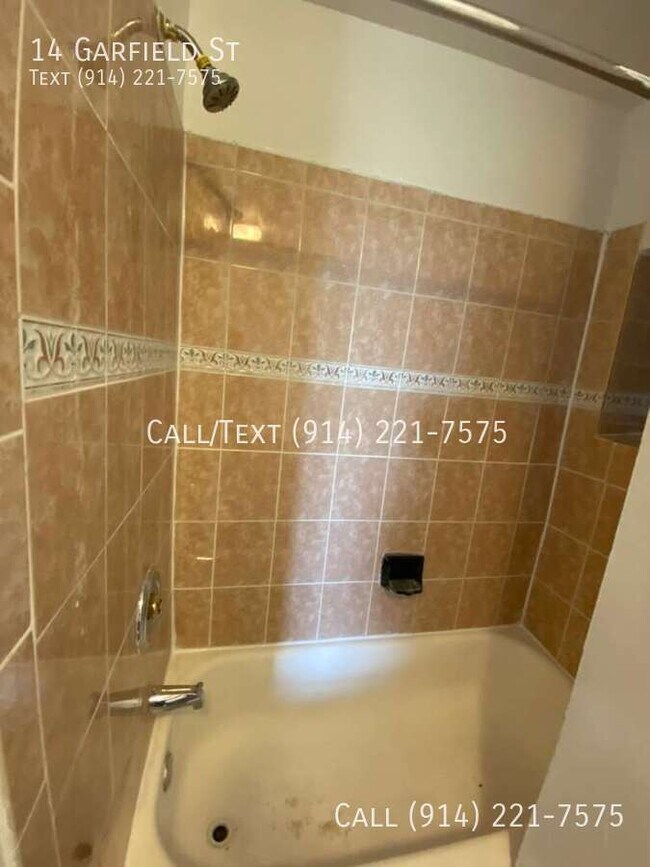 Building Photo - 14 Garfield St