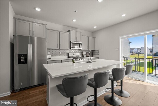 Building Photo - 434 Herringbone Wy