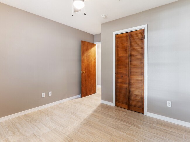 Building Photo - 2208 Gontier Dr