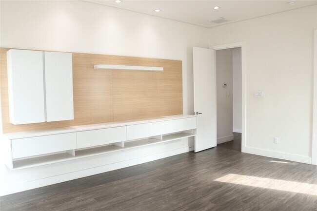 Building Photo - 5403 Tocayo Pl