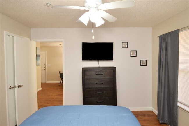 Building Photo - 11901 4th St N