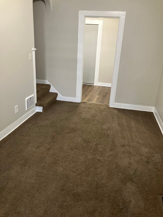 Building Photo - 133-133 Garden St