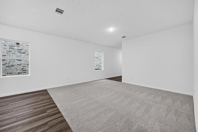 Building Photo - 2106 Prairie Ln