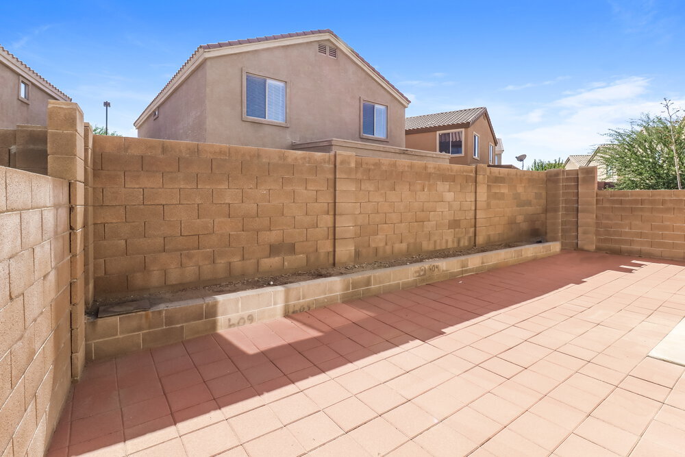 Building Photo - 6823 N 130th Ave