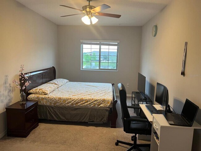 Building Photo - 393 Evertree Loop
