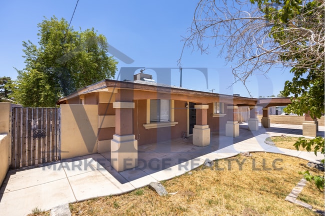 Building Photo - 3Bed/1Bath Home at 67th Ave/Indian School!...