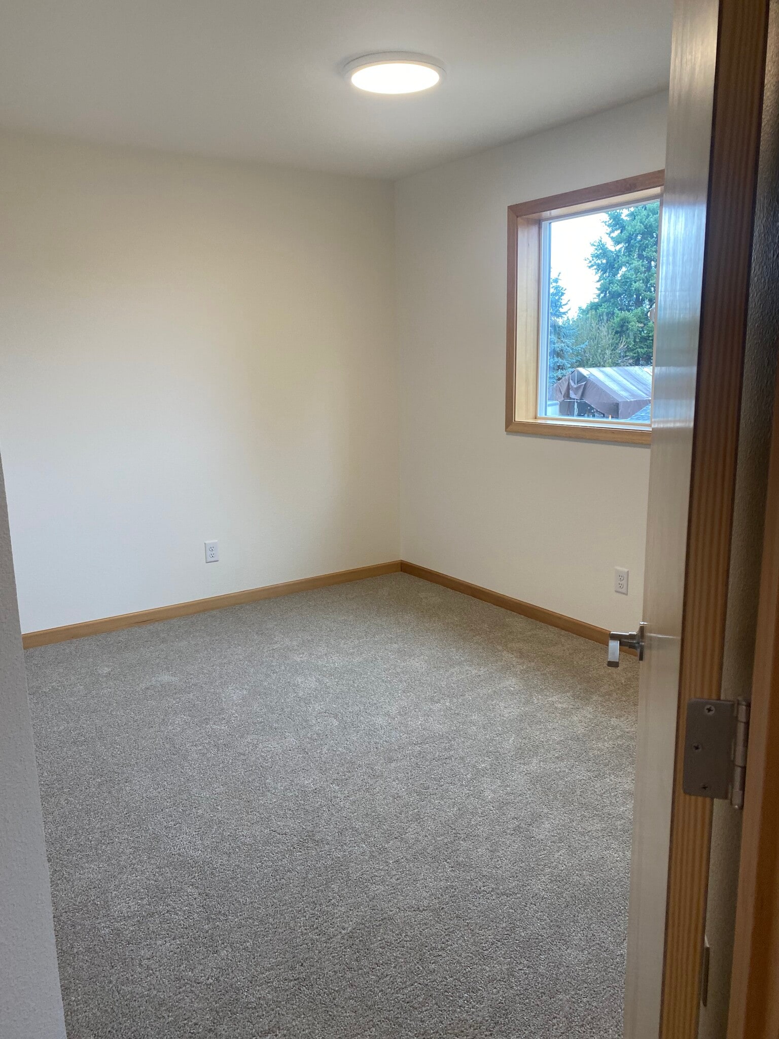 Building Photo - 777 St Charles St