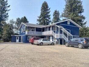 Building Photo - 87 Woodland Rd