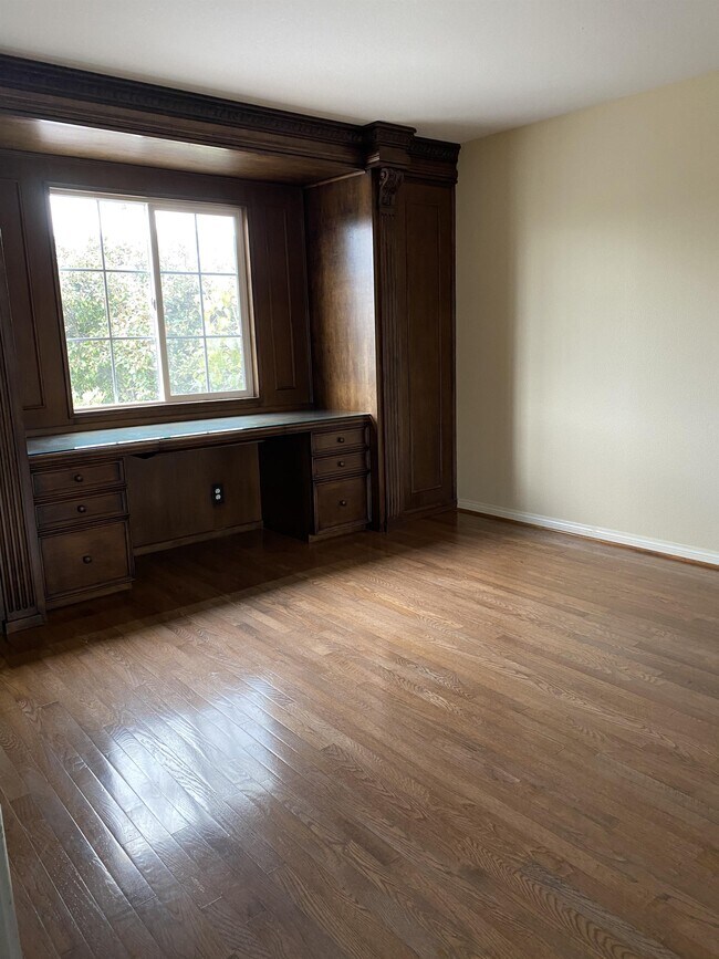 Building Photo - 4259 Calle Mejillones