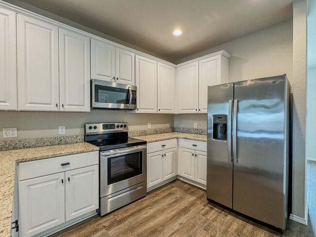 Building Photo - 13019 Heathers Elm