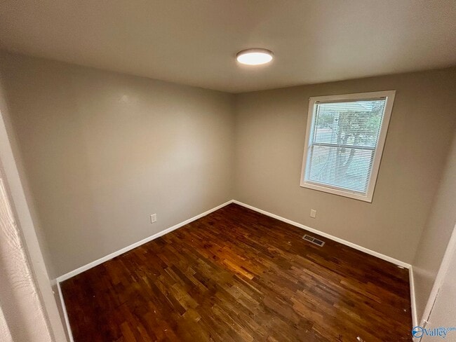 Building Photo - 18014 E Limestone Rd