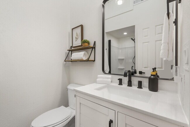 Building Photo - 225 Ozark Mountain Resort Dr