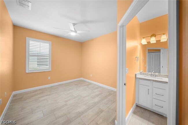 Building Photo - 11412 Canopy Loop