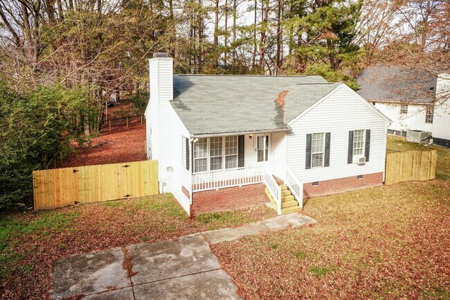 Building Photo - Gorgeous 3 Bedroom Home in Raleigh