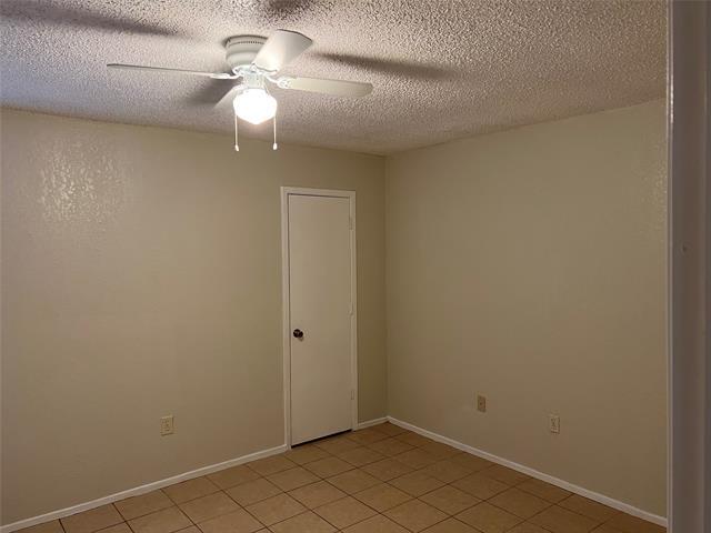 Building Photo - 1613 Windsong Ln
