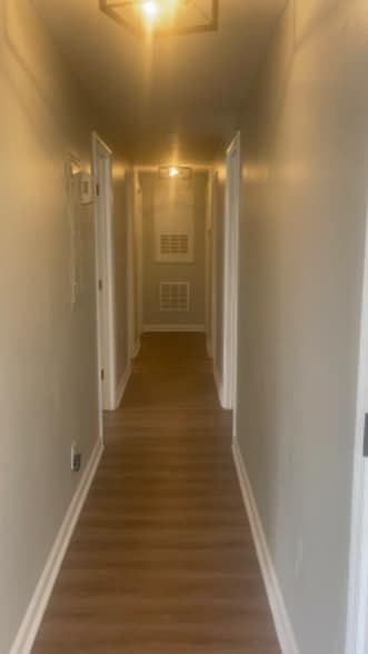 Building Photo - 3223 Summit Ave