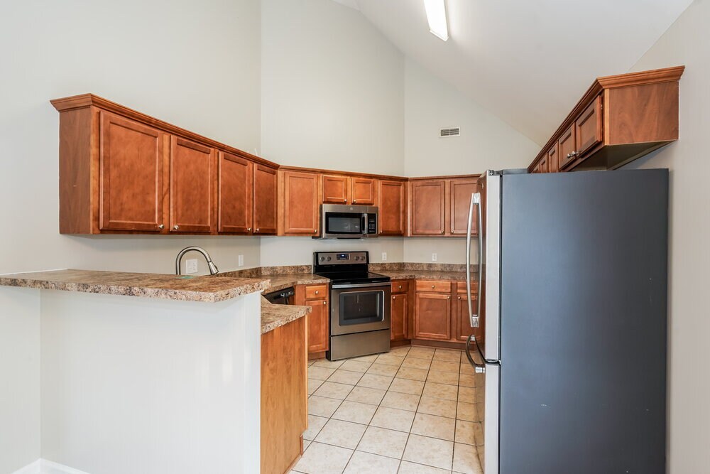 Building Photo - 723 Wildwood Dr