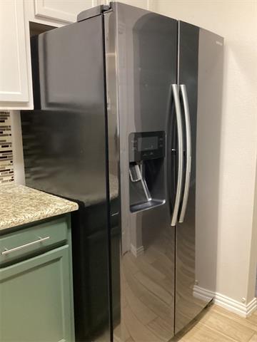 Building Photo - 3721 Oak St