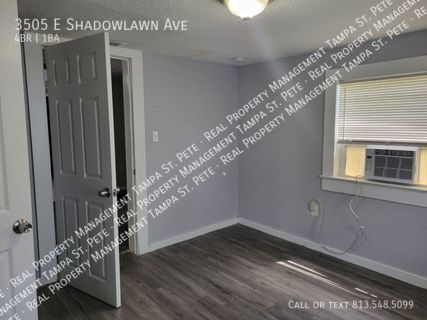 Building Photo - AVAILABLE FOR IMMEDIATE MOVE-IN