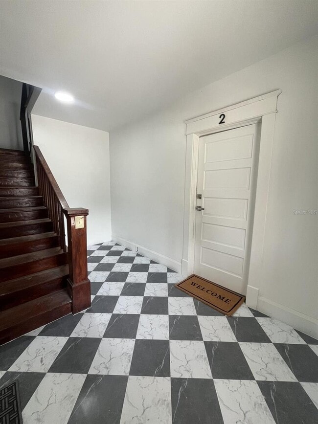 Building Photo - 126 Waterloo Ave