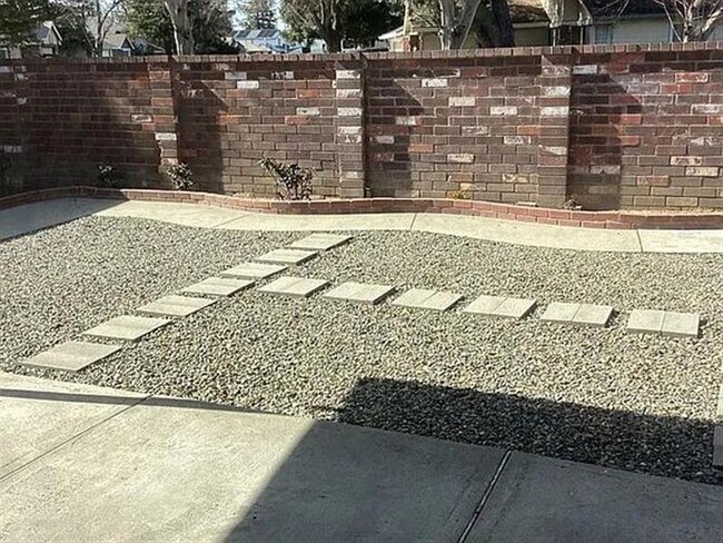 Building Photo - DREAM HOME