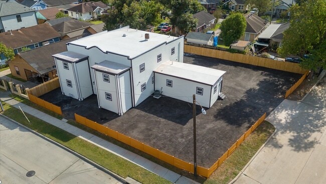 Building Photo - 6608 Avenue O